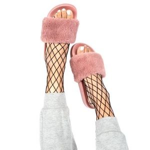 Qupid - pink faux fur slide sandal